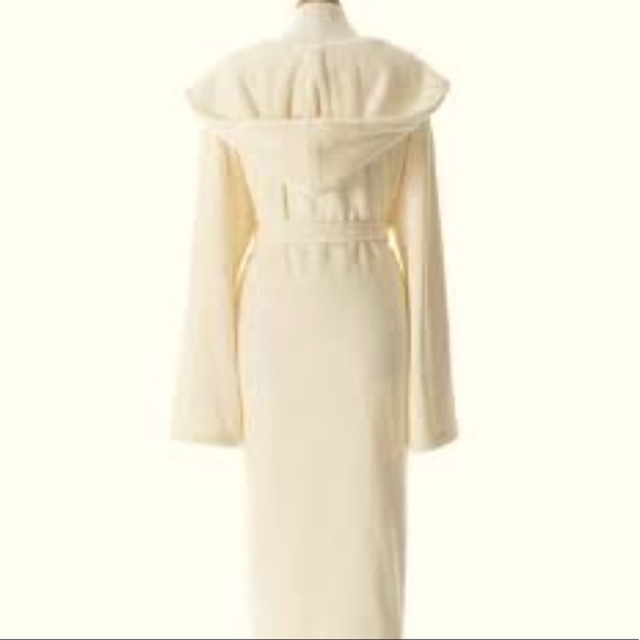 ANNIE SELKE - SELKE FLEECE SUPER SOFT HOODED ROBE IVORY size 6 - Picture 2 of 3